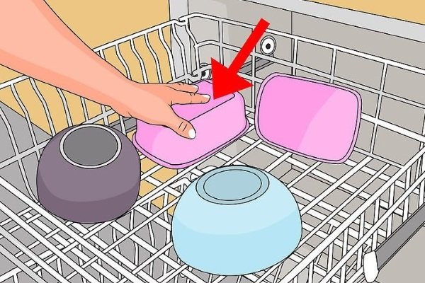 Мыть пластиковую посуду в посудомойке