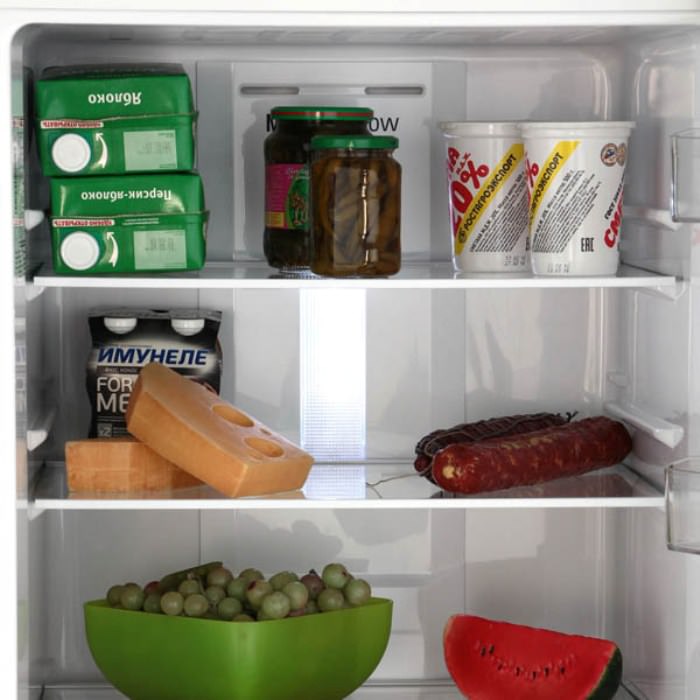 продукты в холодильниках Ноу Фрост.