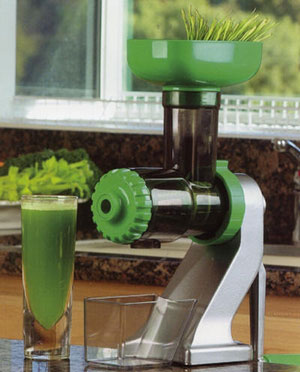 types-of-manual-juicers-wheatgrass